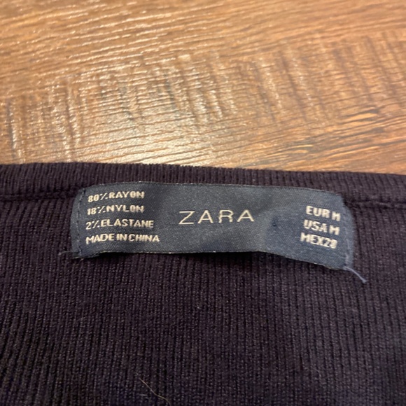 ZARA BLACK & GRAY STRIPED KNIT SWEATER SZ M RAYON NYLON ELASTANE PREPPY - Picture 5 of 7